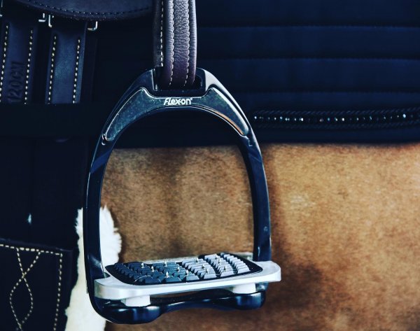 FlexOn Aluminium Stirrup - Image 9