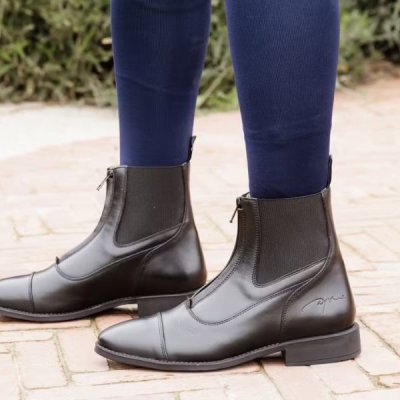 Dy'on Short Boots Front Zipper